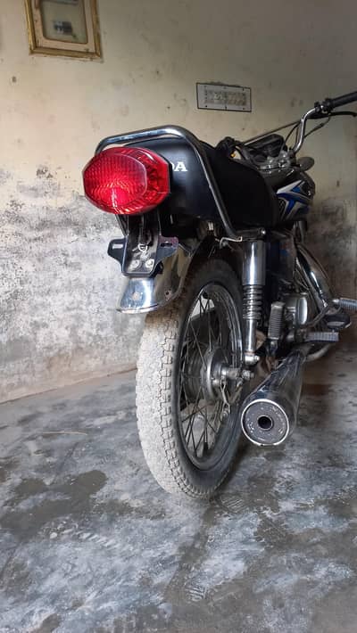 Honda 125 new condition. 2018 model modified in 2025 total genuan.