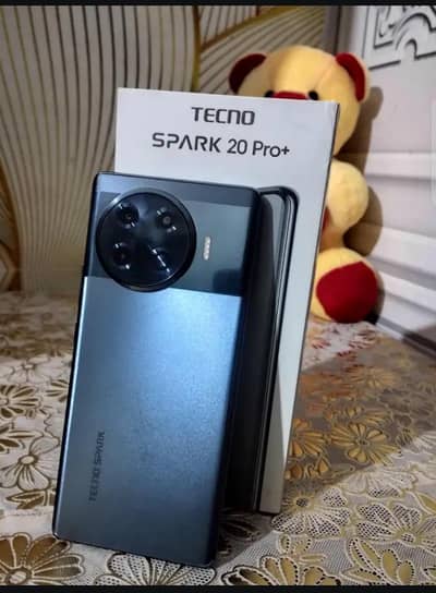 Tecno Spark 20 pro plus