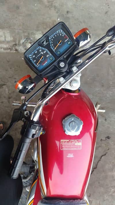 Honda CG 125 2025