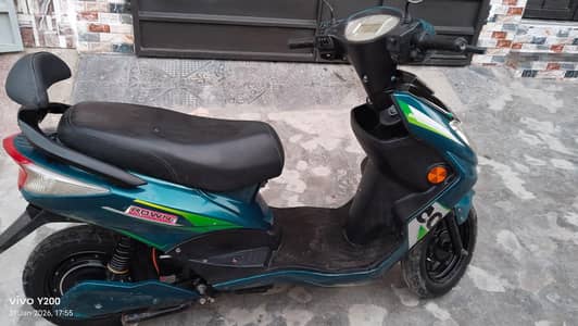 Crown EV Electric Scooty – Good Condition – Battery Replacement Needed