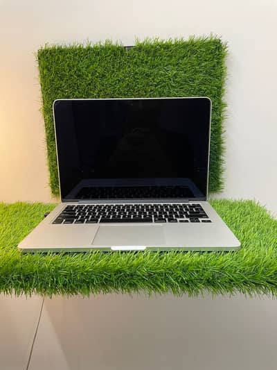 Apple MacBook pro 2012 15 inch core i7 1 tb storage