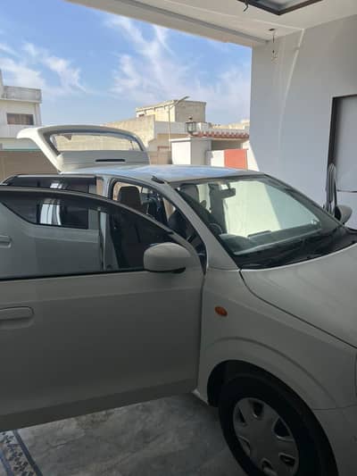 Suzuki alto 2022 model for sale urgent 300000