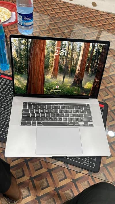 Mac book pro 2019 16 inch