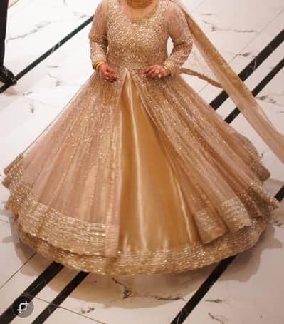 faiza saqlain inspired bridal dress