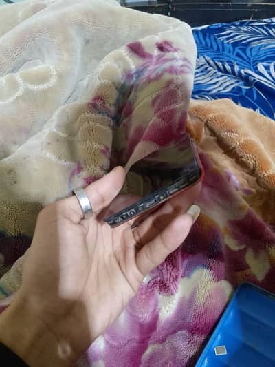 Vivo 1802 4+64 raf condition  pta approved