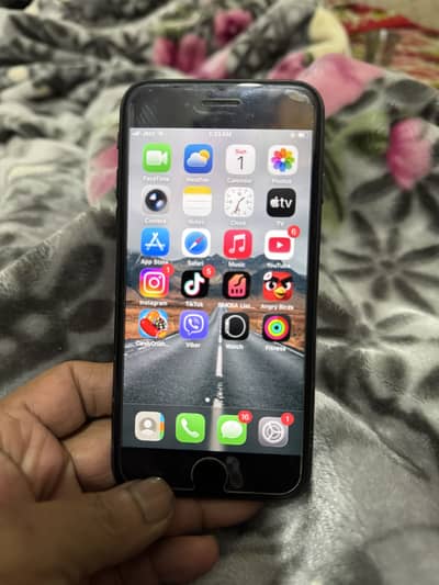 iPhone SE 2020- Black - 64GB - PTA Approved