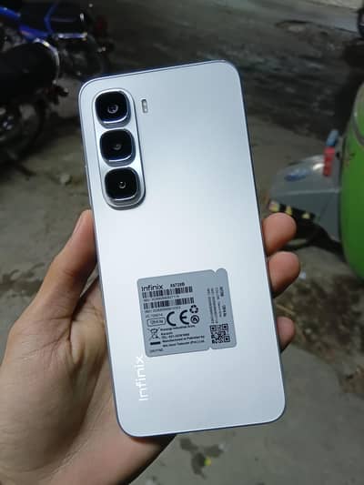 infinix hot 60i 6+6/128 Mobile (4G) Complete Box