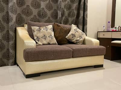 Leatherite 2-3 seater