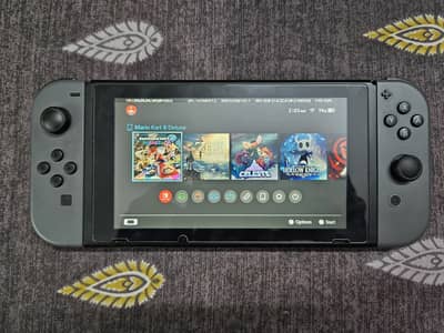 Nintendo Switch V2 Jailbroken + Dock + Charger + Plastic Shell