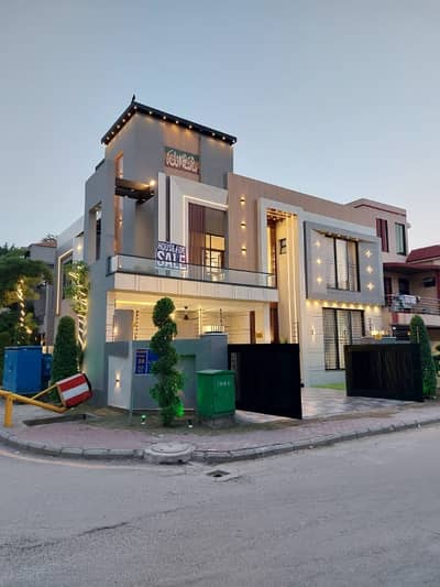 CORNER 10 MARLA BRAND NEW LUXURY HOUSE FOR SALE