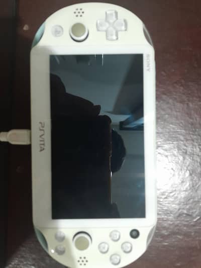 PS Vita 2000 (Jailbroken + 9/10 Condition + SD2VITA)