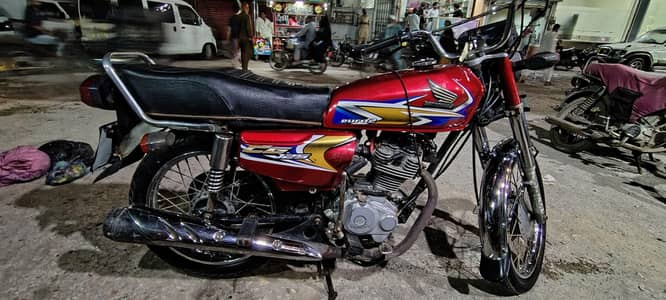  Honda CG 125 (2020 Model) – Red – Hyderabad Number – Urgent Sale 