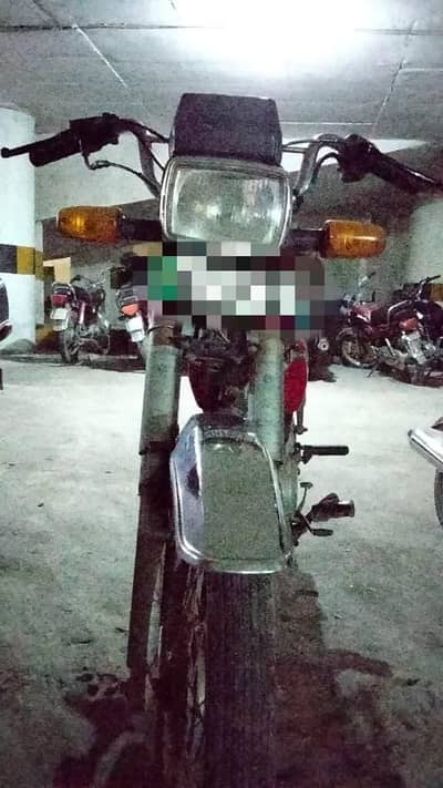 CD 70 for sale in Lahore