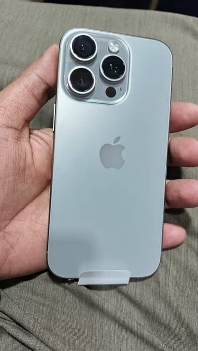 Iphone 16 pro. Factory unlock 128 GB. With box.