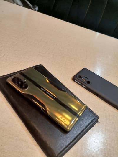 Redmi k40 gaming Bruce lee addition