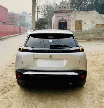 Peugeot 2008 allure total origal