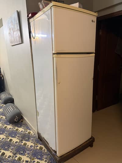 Refrigerator