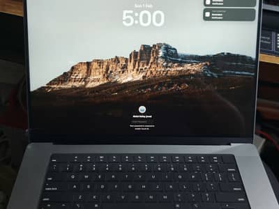 Apple MacBook Pro 16" M1 Pro | 32GB LPDDR5 | 500GB SSD | DUBAI IMPORT