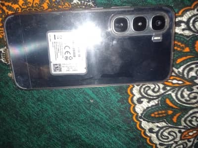 Infinix hot 60 pro 8gb ram 128 gb room