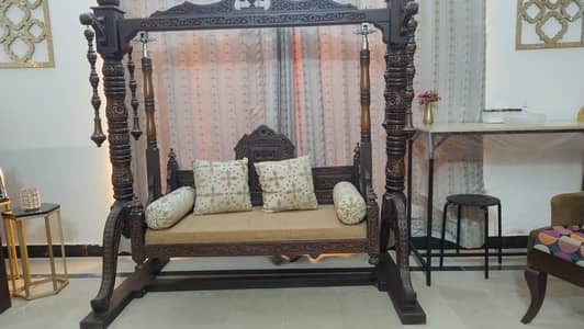 Shesheem Jhula for SALE!