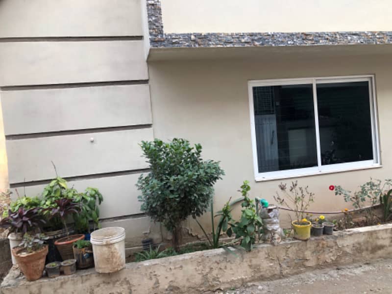 Ideal location solid construction 2