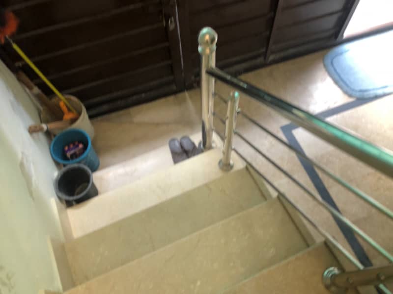 Ideal location solid construction 3