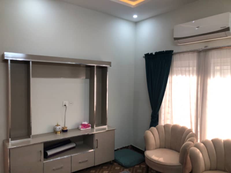 Ideal location solid construction 11