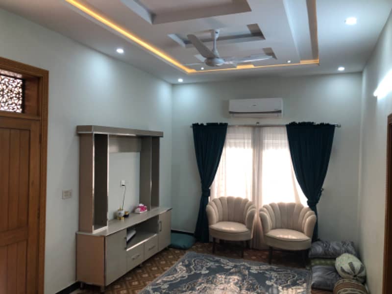 Ideal location solid construction 13