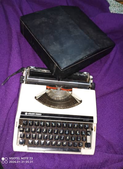 Antique typewriter sale Pakistan