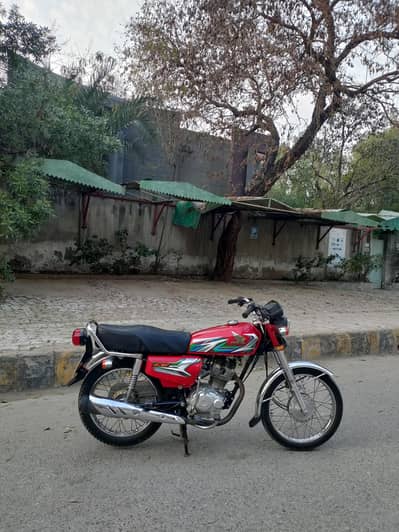 Honda 125 (2023 Model in good condition)