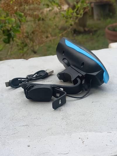 cycle part  head light and madgad