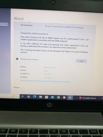 laptop HP 8 ram 256 gp stroge and graphics card 2 gp kha