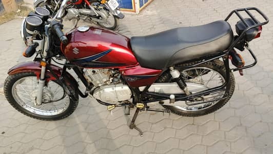 Suzuki 150 antique bike for sale contact 03379206870