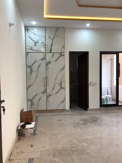 Appartment For Rent at Cavalry Ground Extension