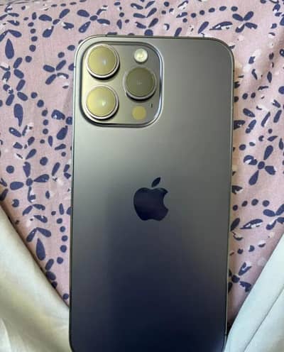 iphon 14pro max factory unlock 4manth sim time available