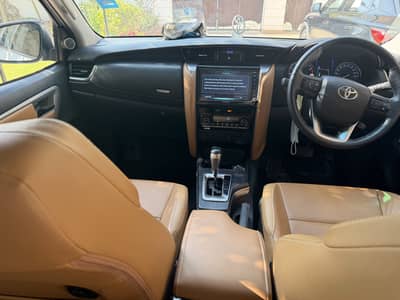 Toyota Fortuner 2.7v