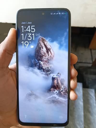 Redmi 12.8/128  only corner rough with box and charger