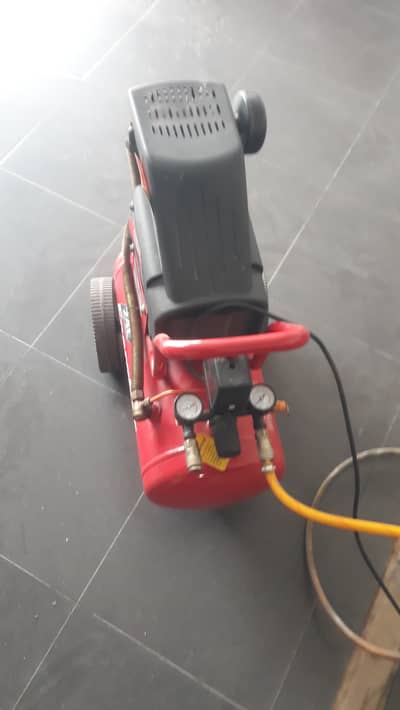 Air compressor