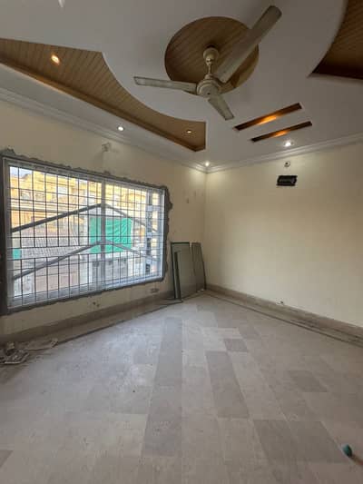 Upper portion for rent