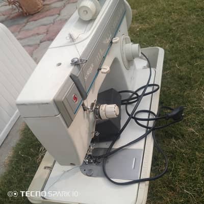 Singer machine model 1302