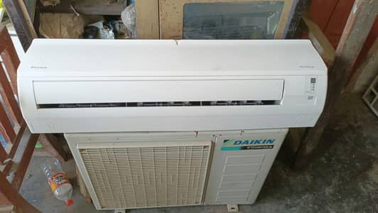 Daikin 1.5 tan DC inverter for sale jenmon heat and cool . 03045415182