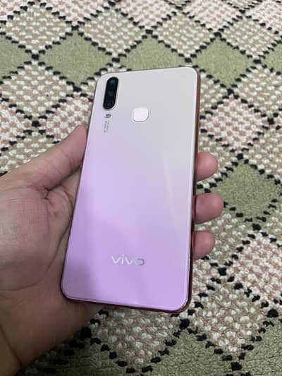 Vivo y17.8/256gb