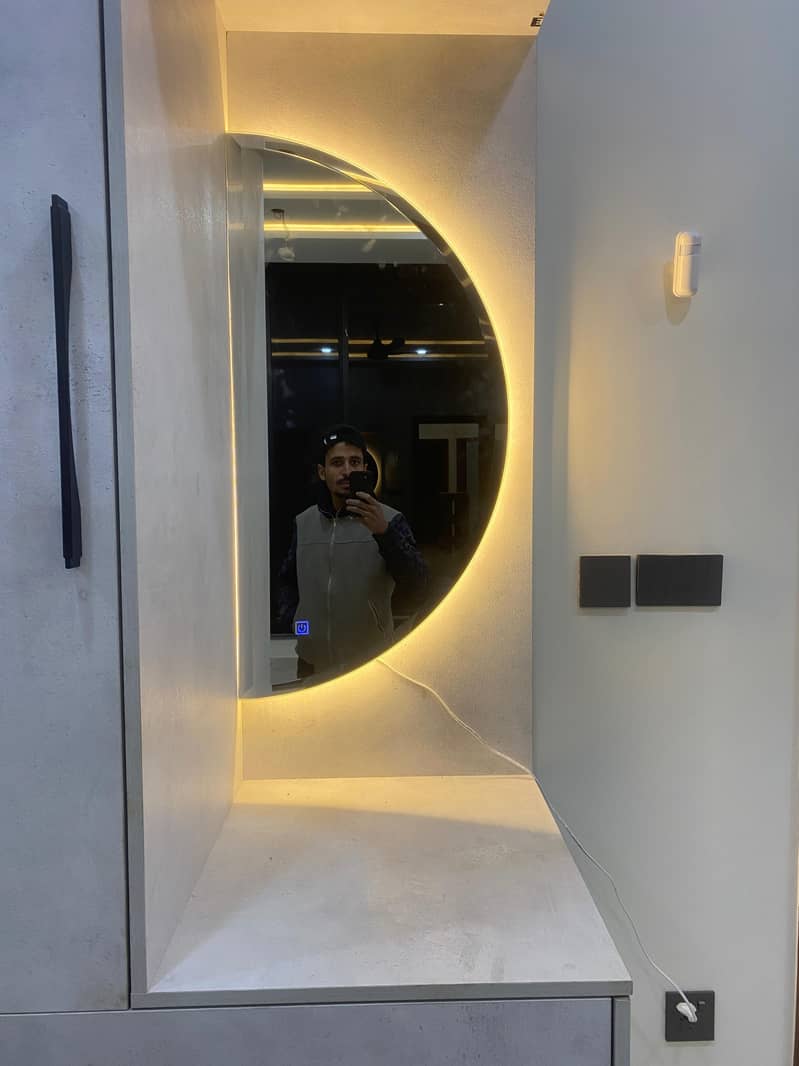 LED mirror 6