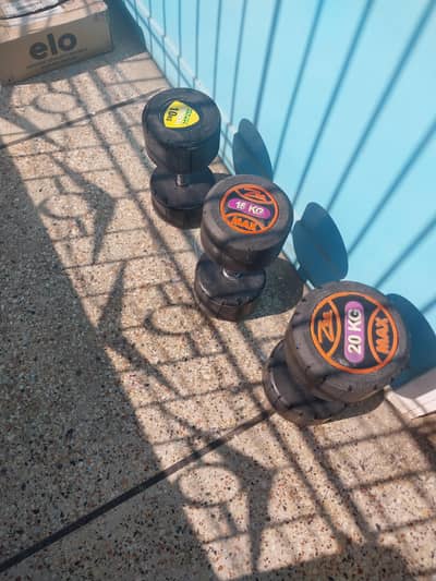20, 15, 10 Kg dumbbell like new