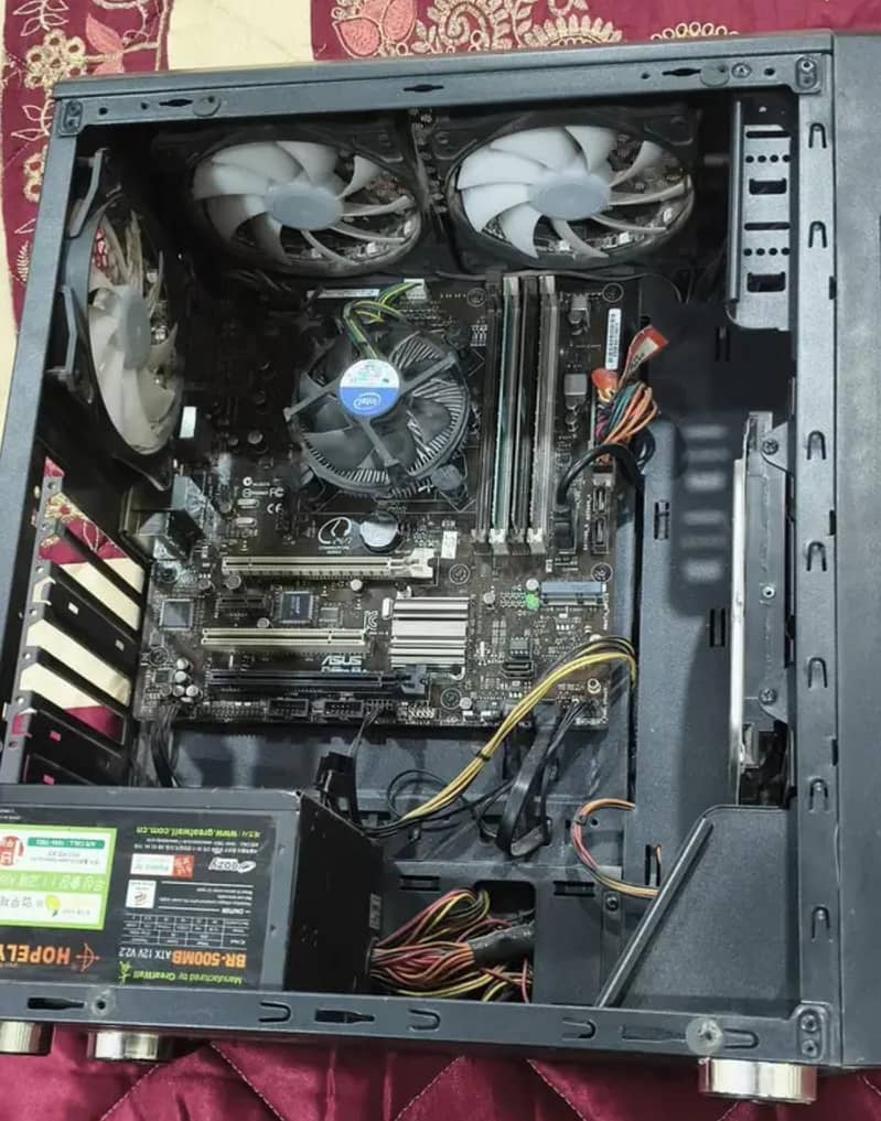 Gaming PC Full Setup 8