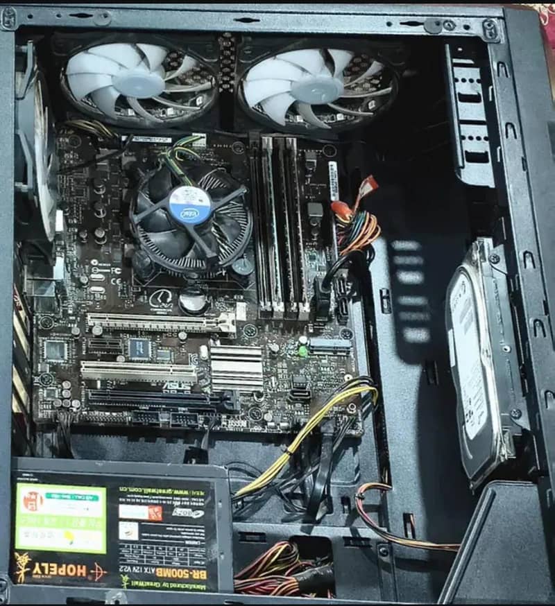 Gaming PC Full Setup 11