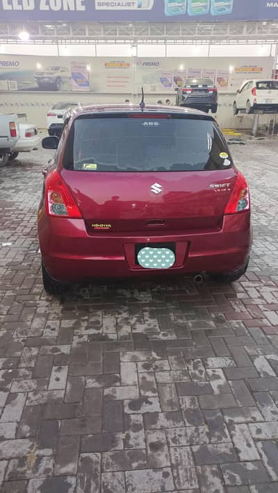 Suzuki swift Genuine 2011