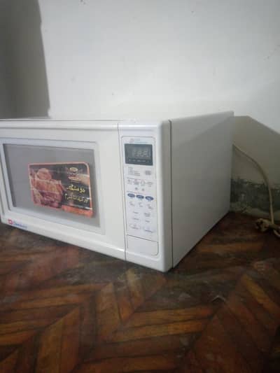 microwave oven