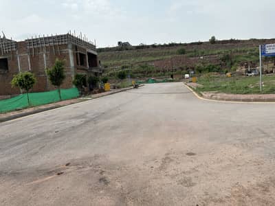 Beautiful Location Back Open Plot Available For Sale Ideal Location Reasonable Demand