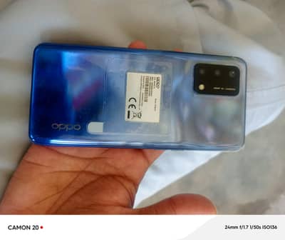 Oppo F19 with box charger